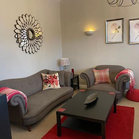 Number 10 Service Apartment - Danes Саутхамптън Екстериор снимка
